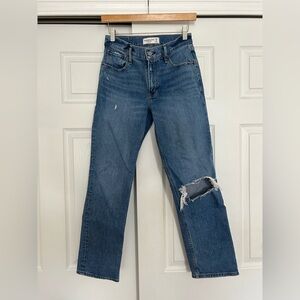 A&F - 90’s Straight Low Rise Jean